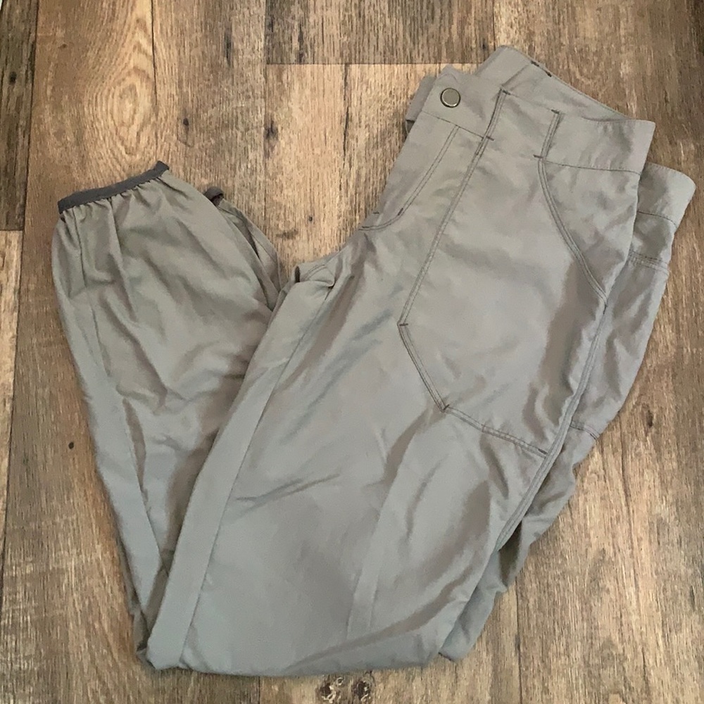 Mountain Hardwear jogger style hiking pants